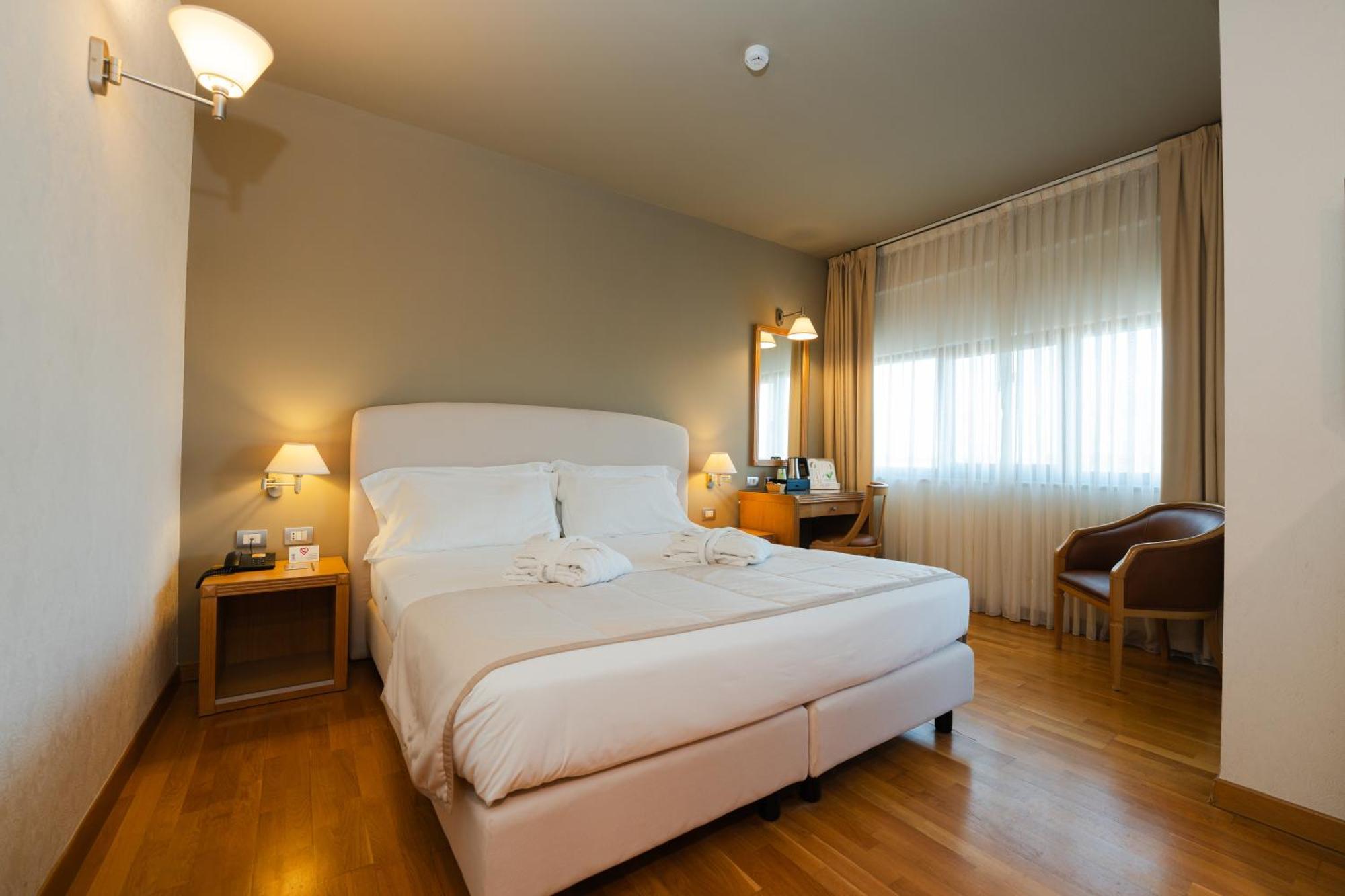 Hotel Touring Carpi Luaran gambar