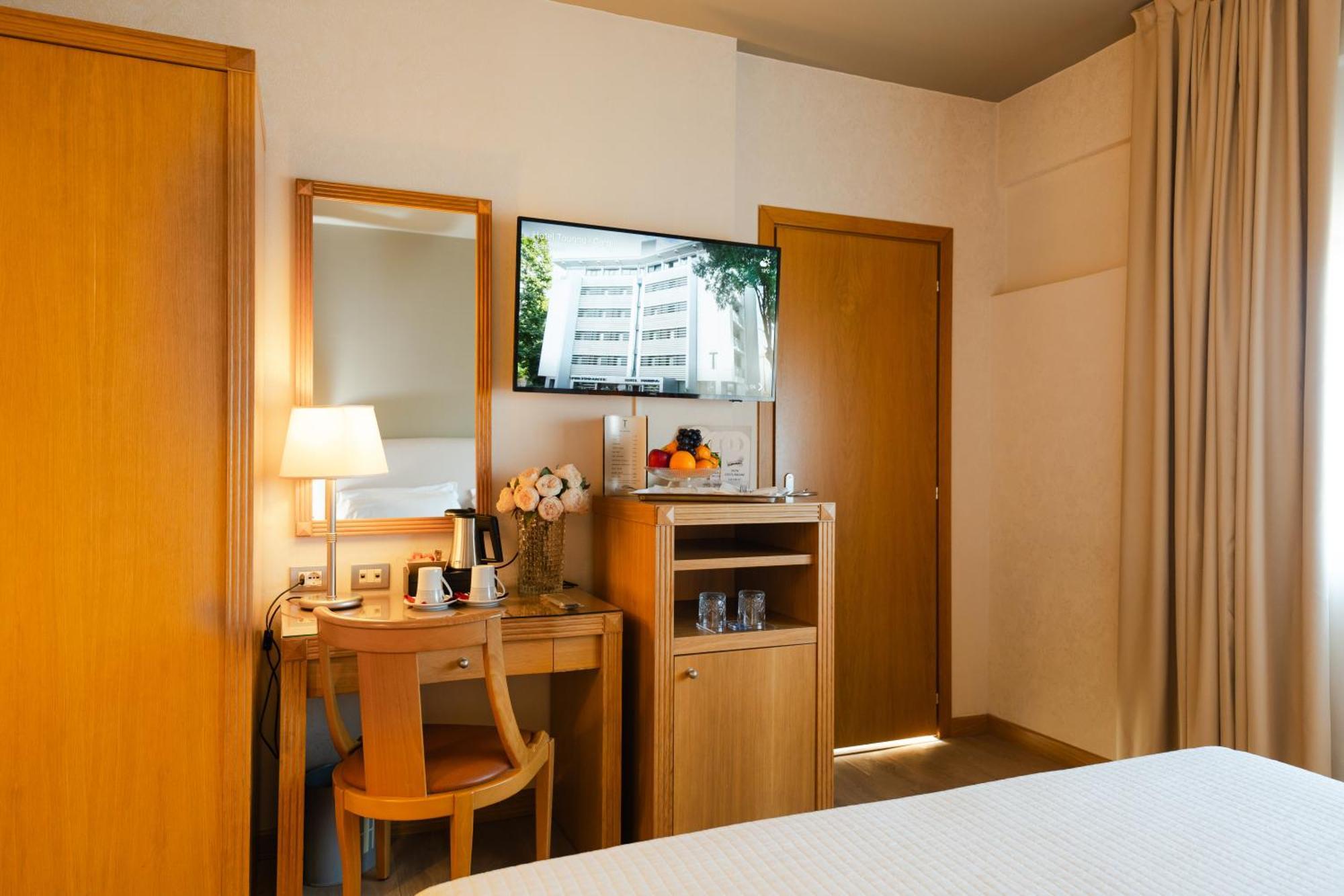 Hotel Touring Carpi Luaran gambar