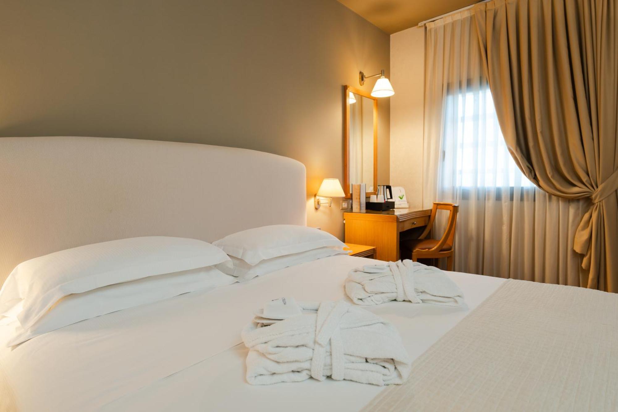 Hotel Touring Carpi Luaran gambar